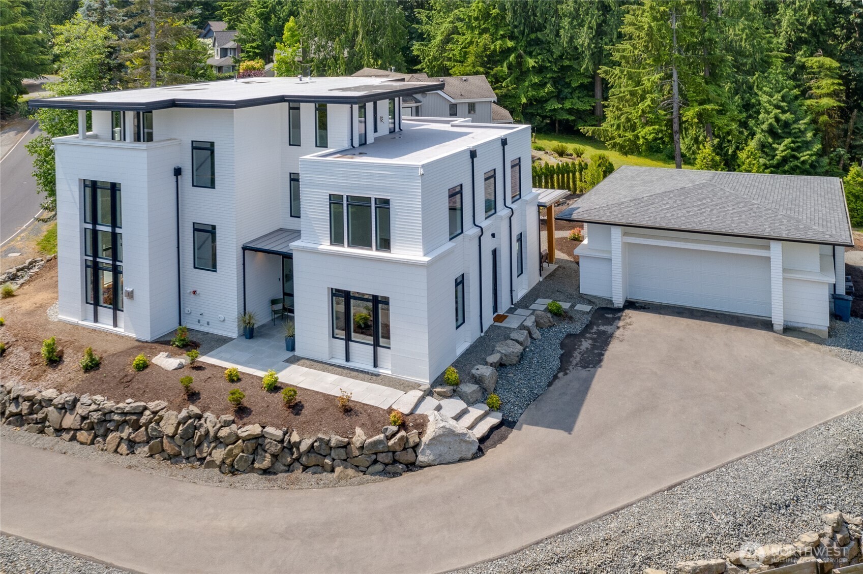 Property Photo:  2115  Squak Mountain Loop SW  WA 98027 