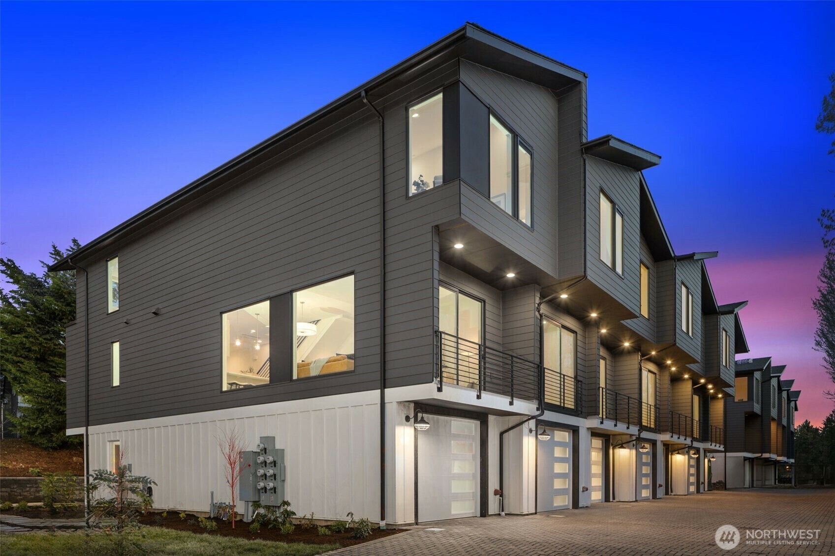 Property Photo:  12705 NE 144th Street G  WA 98034 