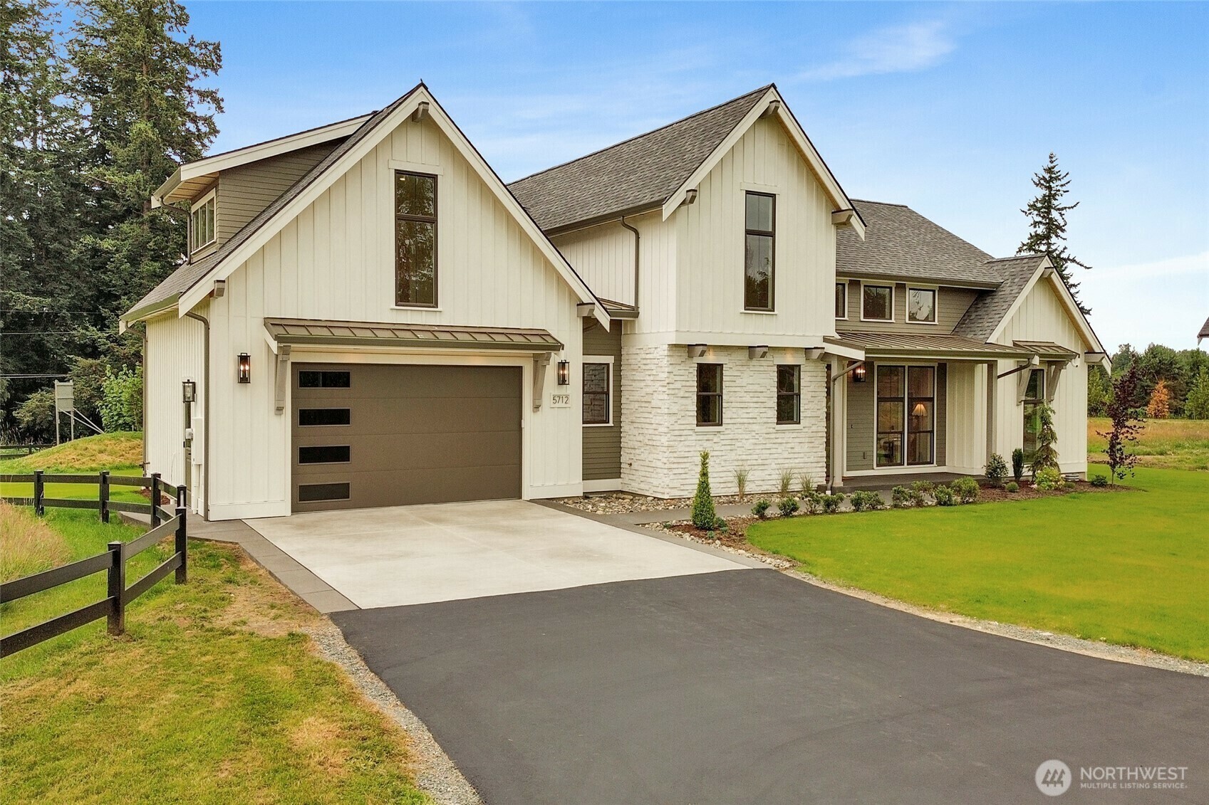 Property Photo: 5712 Denali Lane WA 98226