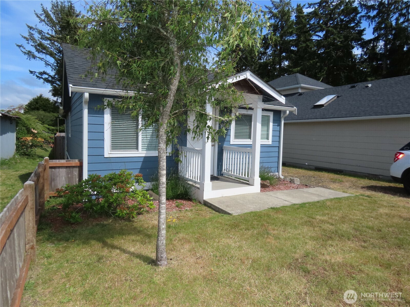 Property Photo:  608 S Forrest Street  WA 98595 