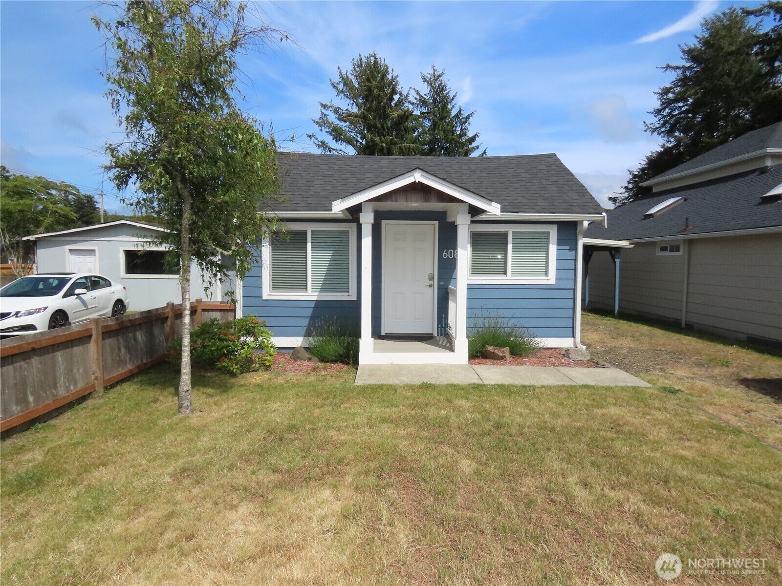 Property Photo: 608 S Forrest Street WA 98595