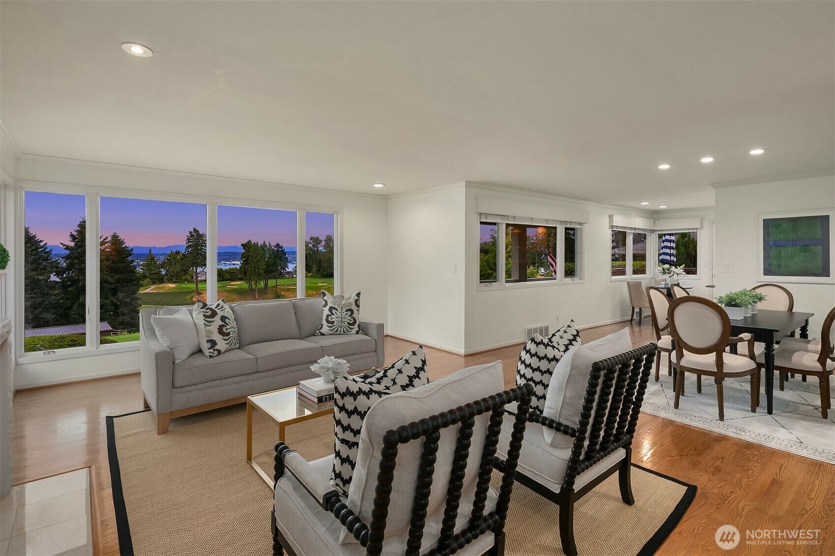 Property Photo: 7761 Lakemont Drive NE WA 98115
