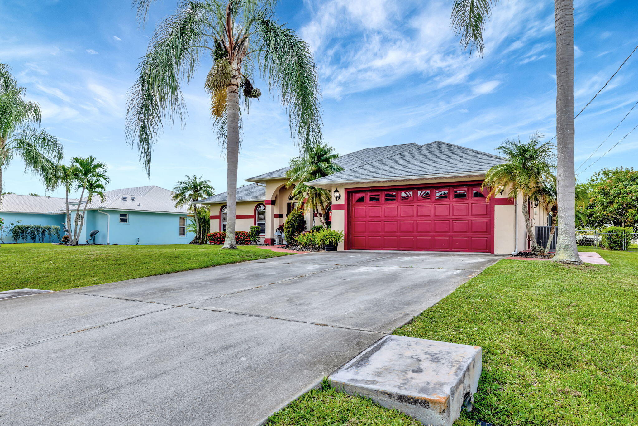Property Photo: 126 SW Andover Court FL 34953
