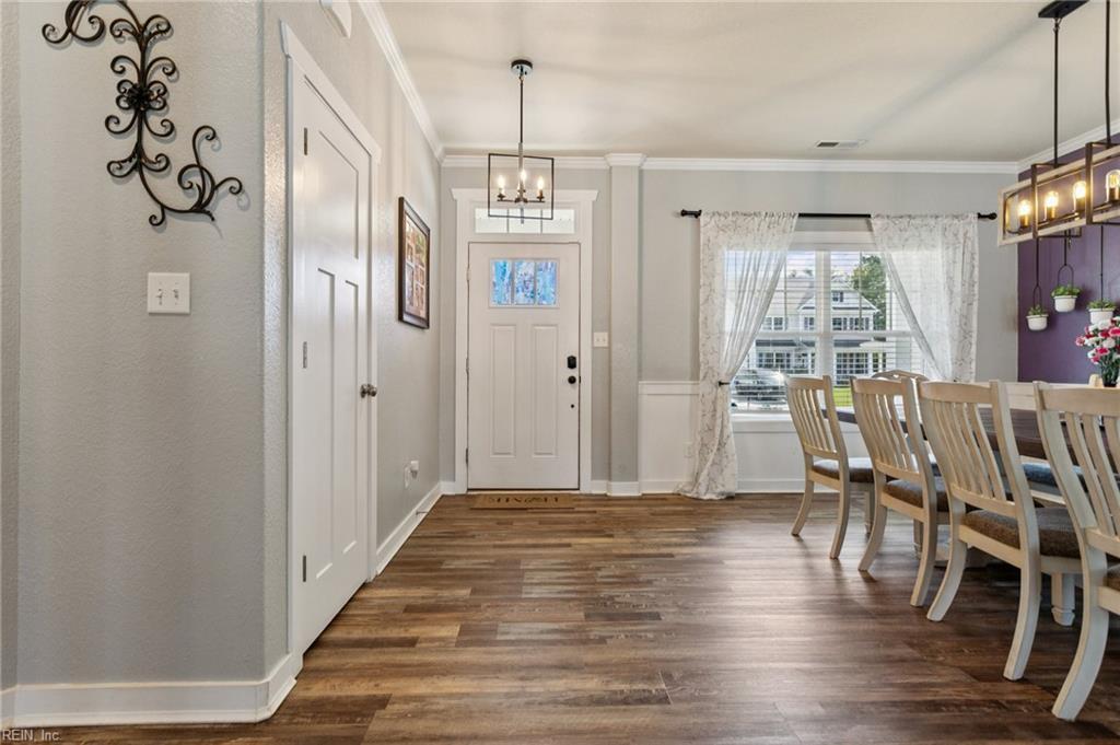 Property Photo: 803 Minna Ln VA 23322