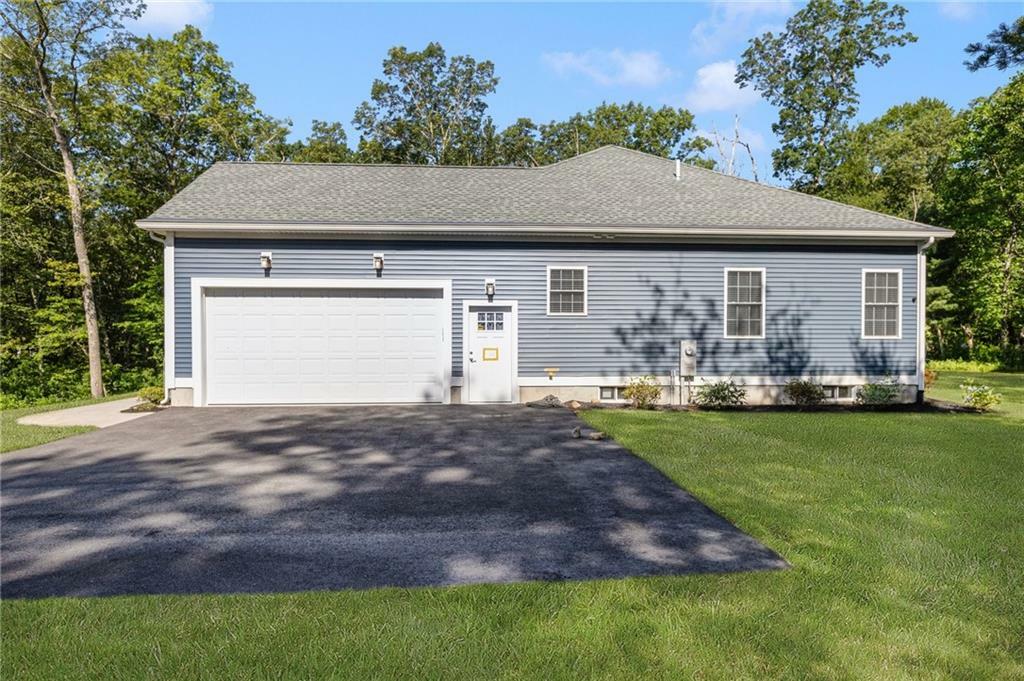 Property Photo: 7 Avery Way RI 02898