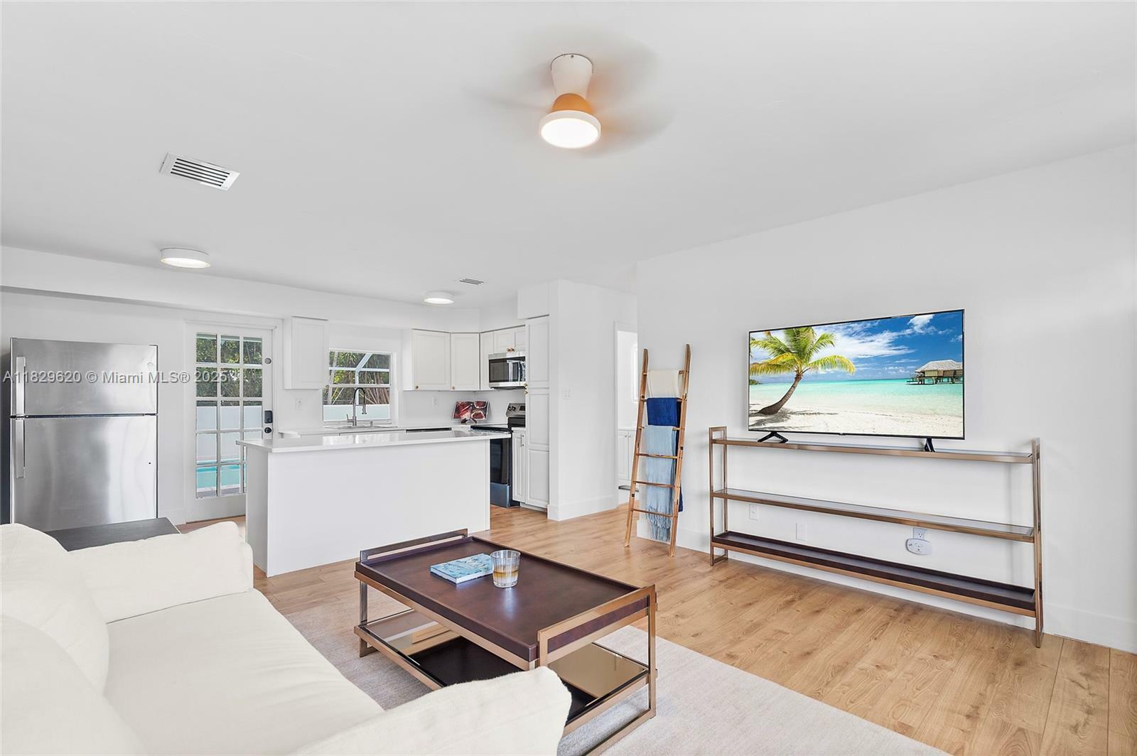 Property Photo: 9915 SW 212th St FL 33189