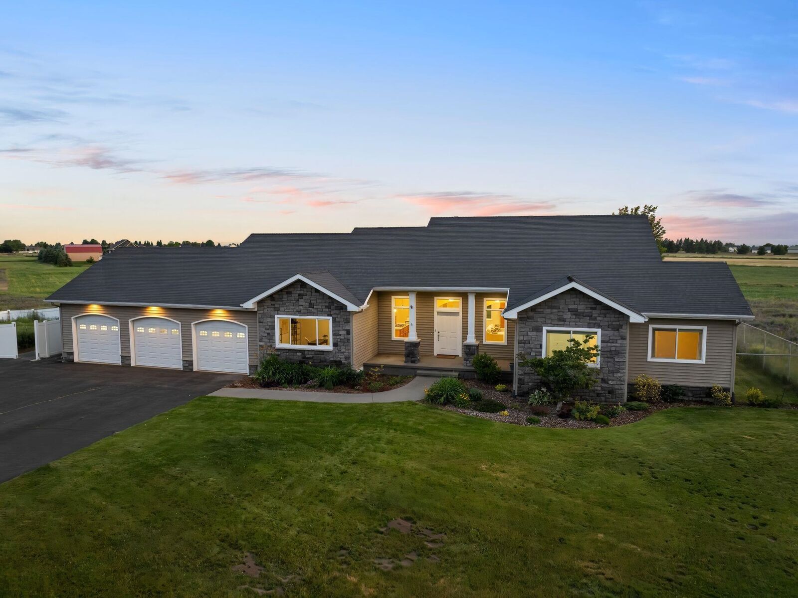 Property Photo: 3311 W Strong Rd WA 99208