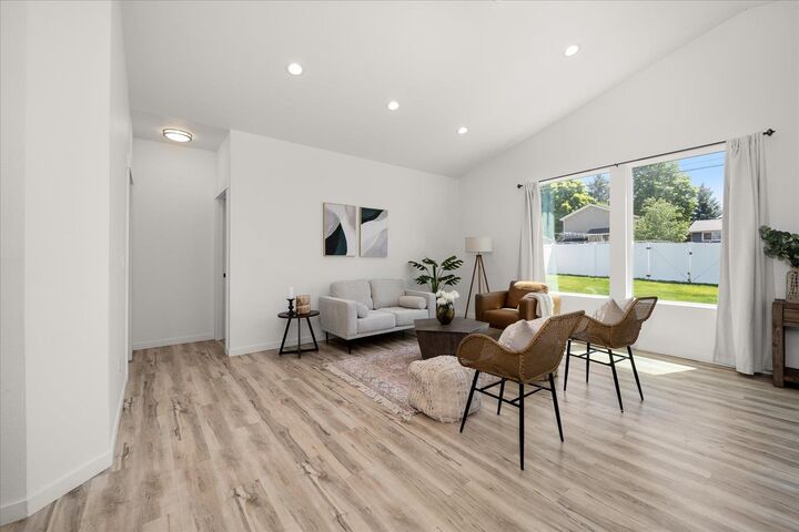 Property Photo: 5181 N Crestline St WA 99207