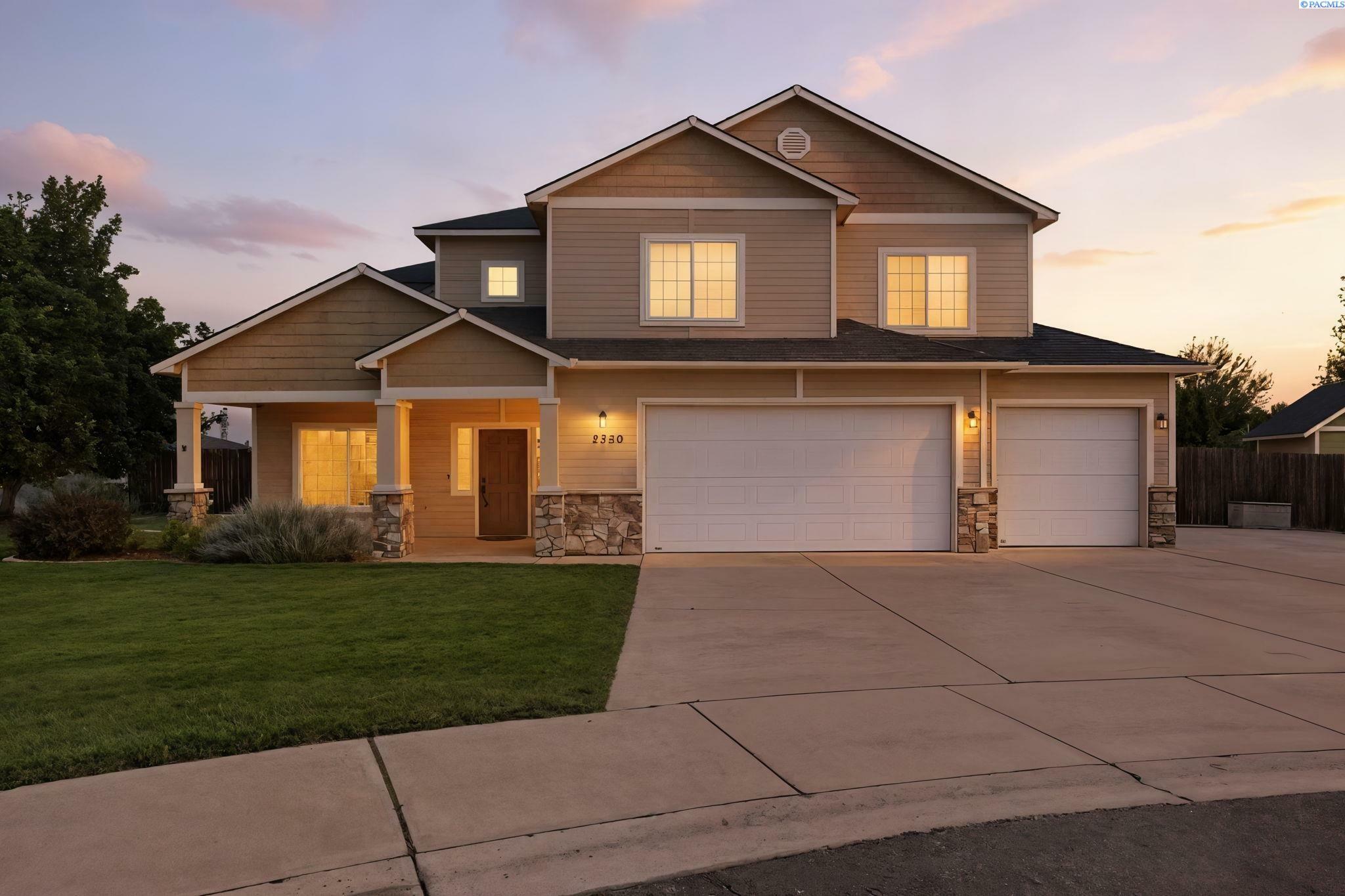 Property Photo: 2330 Morgan Court WA 99354