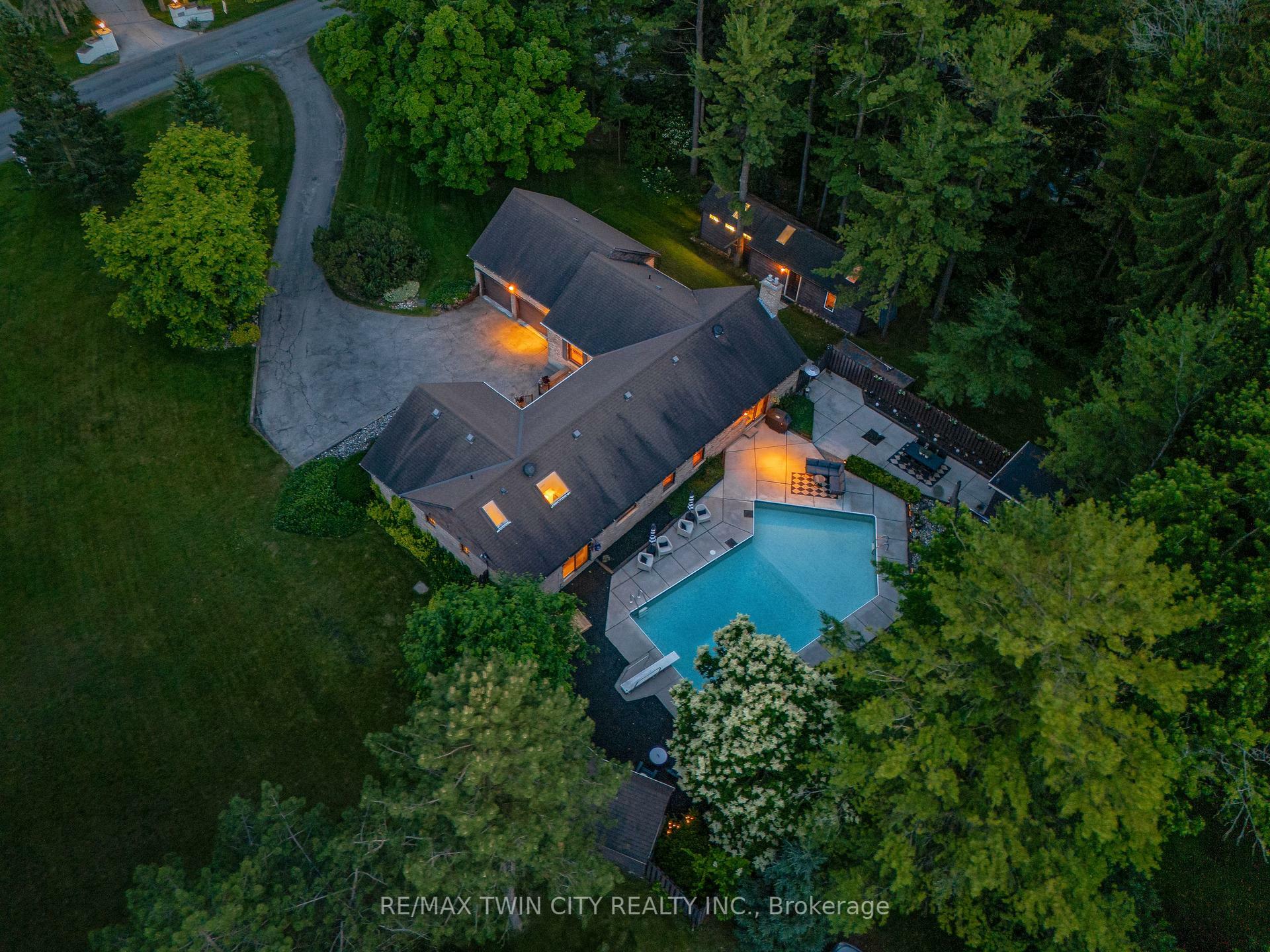 Property Photo: 105 Grandview Drive ON N0B 1N0