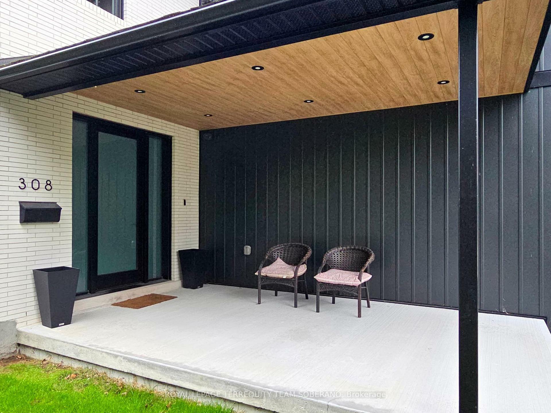 Property Photo:  308 Ridgewood Road  ON M1C 2X2 