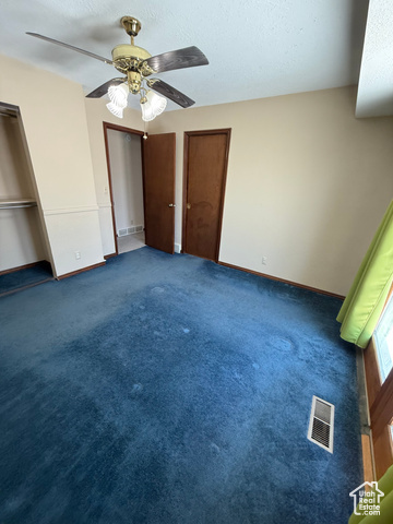 Property Photo: 9 W Park Drive UT 84037