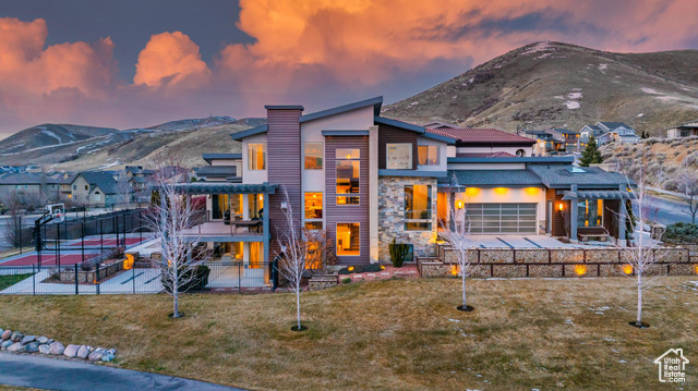 Property Photo: 4601 N Toscana Hills Dr UT 84043