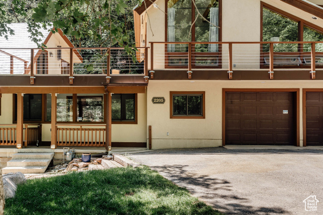 Property Photo: 2205 N Pinecrest Canyon Rd UT 84108
