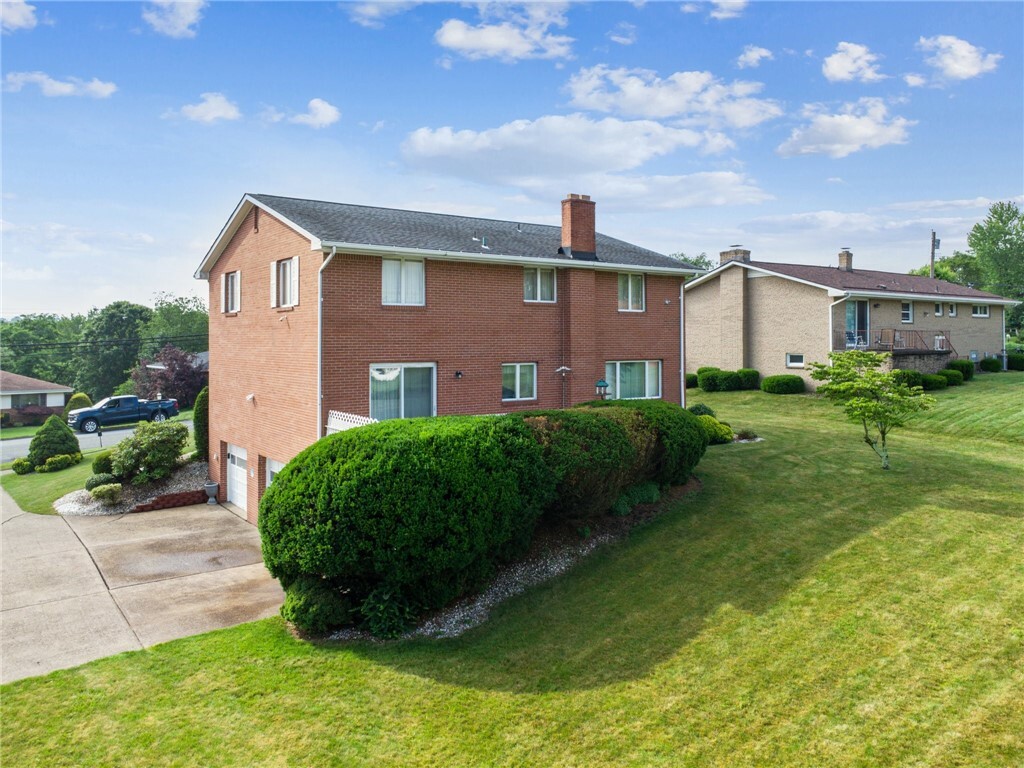 Property Photo:  145 Herbst Rd  PA 15108 