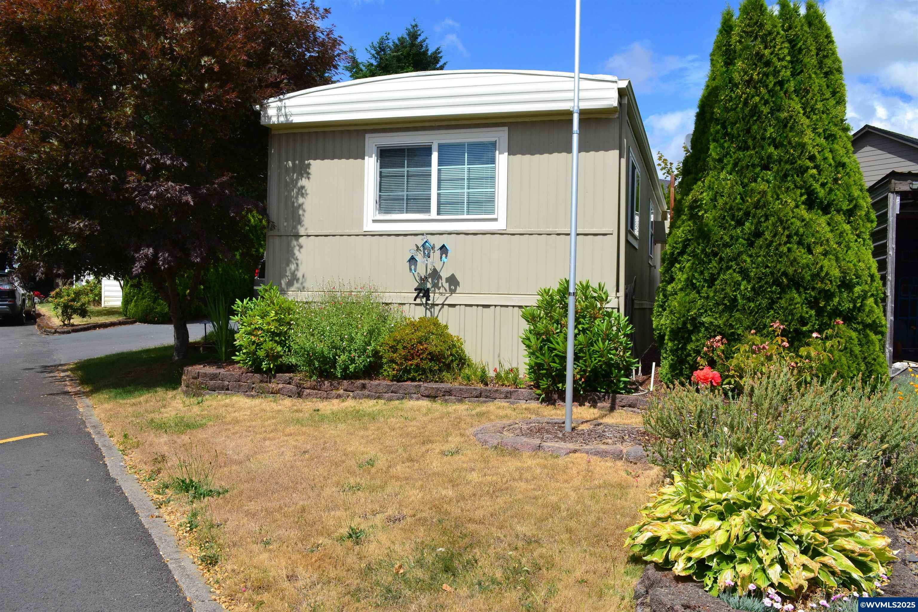 Property Photo: 340 NE Crest #74 St 74 OR 97385