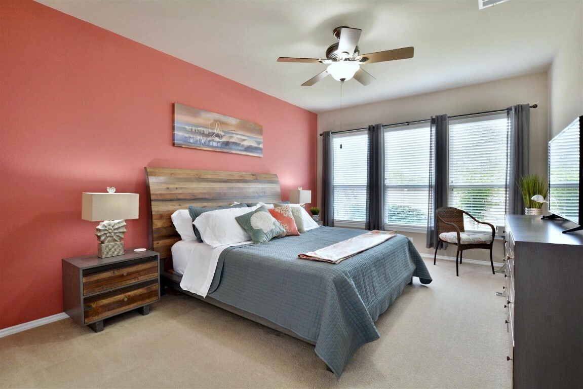 Property Photo: 247 Bonham Loop TX 78633