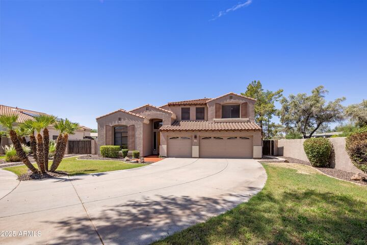 Property Photo: 3270 S Camellia Place AZ 85248