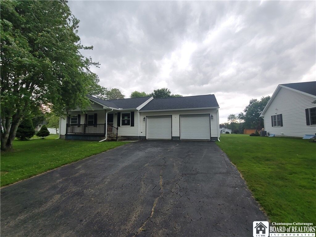 Property Photo: 260 Valleyview Avenue NY 14701