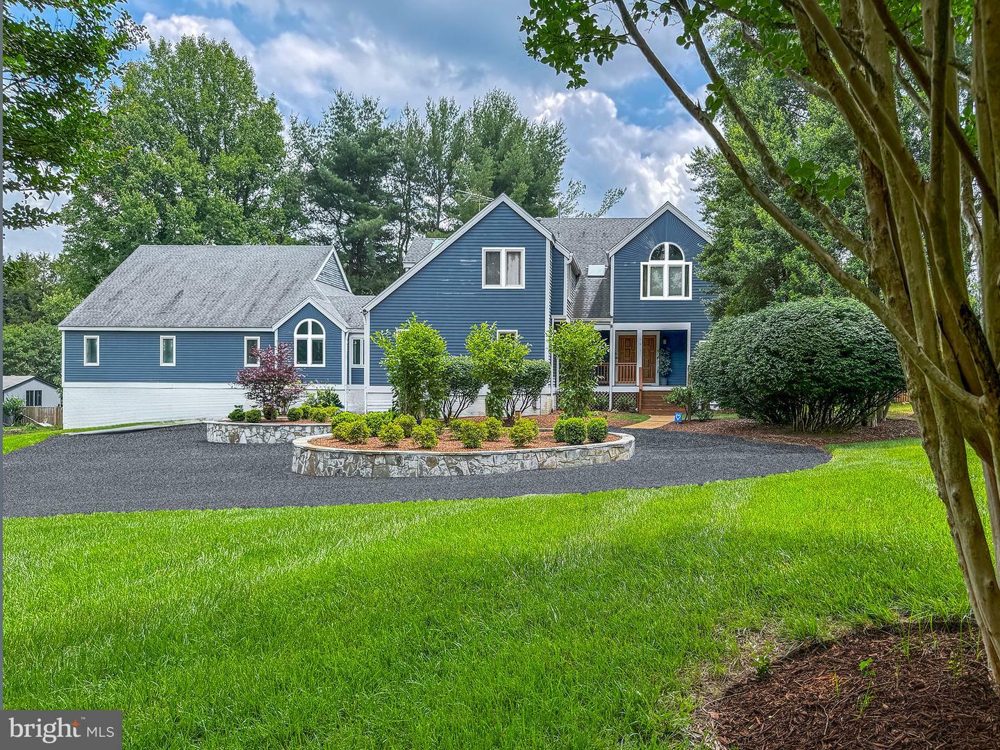 Property Photo:  10309 E Hunter Valley Road  VA 22181 