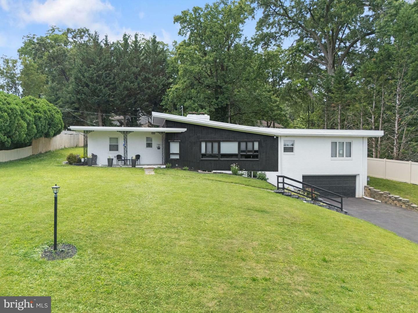 Property Photo: 1846 Clover Lane PA 17403