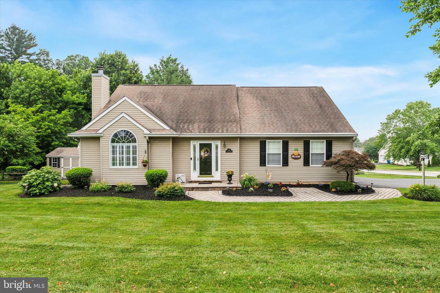 302 S Brookside Drive  Oxford PA 19363 photo