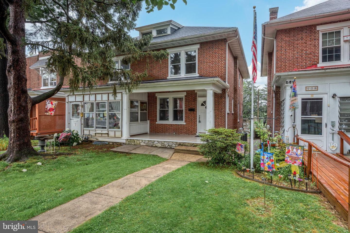 Property Photo: 430 S West End Avenue PA 17603