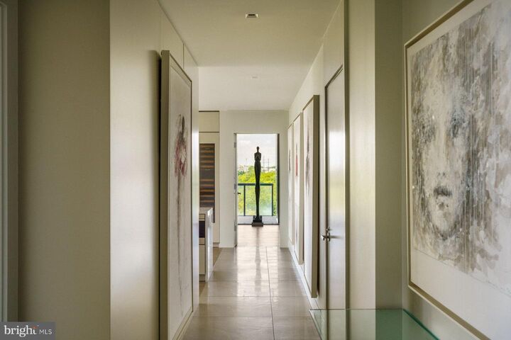 Property Photo:  2100 Hamilton Street 6A  PA 19130 