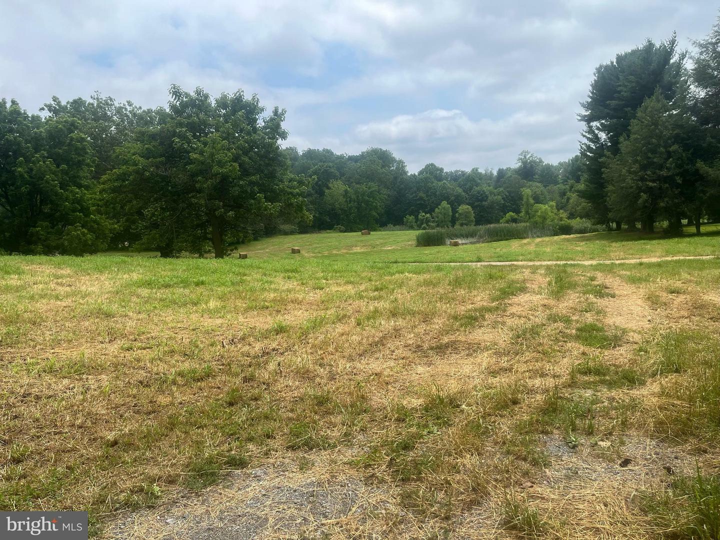 Property Photo: 117 Chandler Mill Road PA 19348