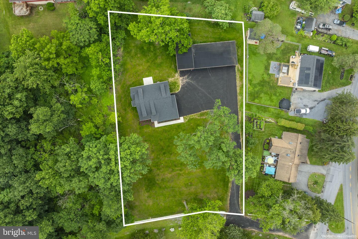 Property Photo: 105 Lake Road PA 17022