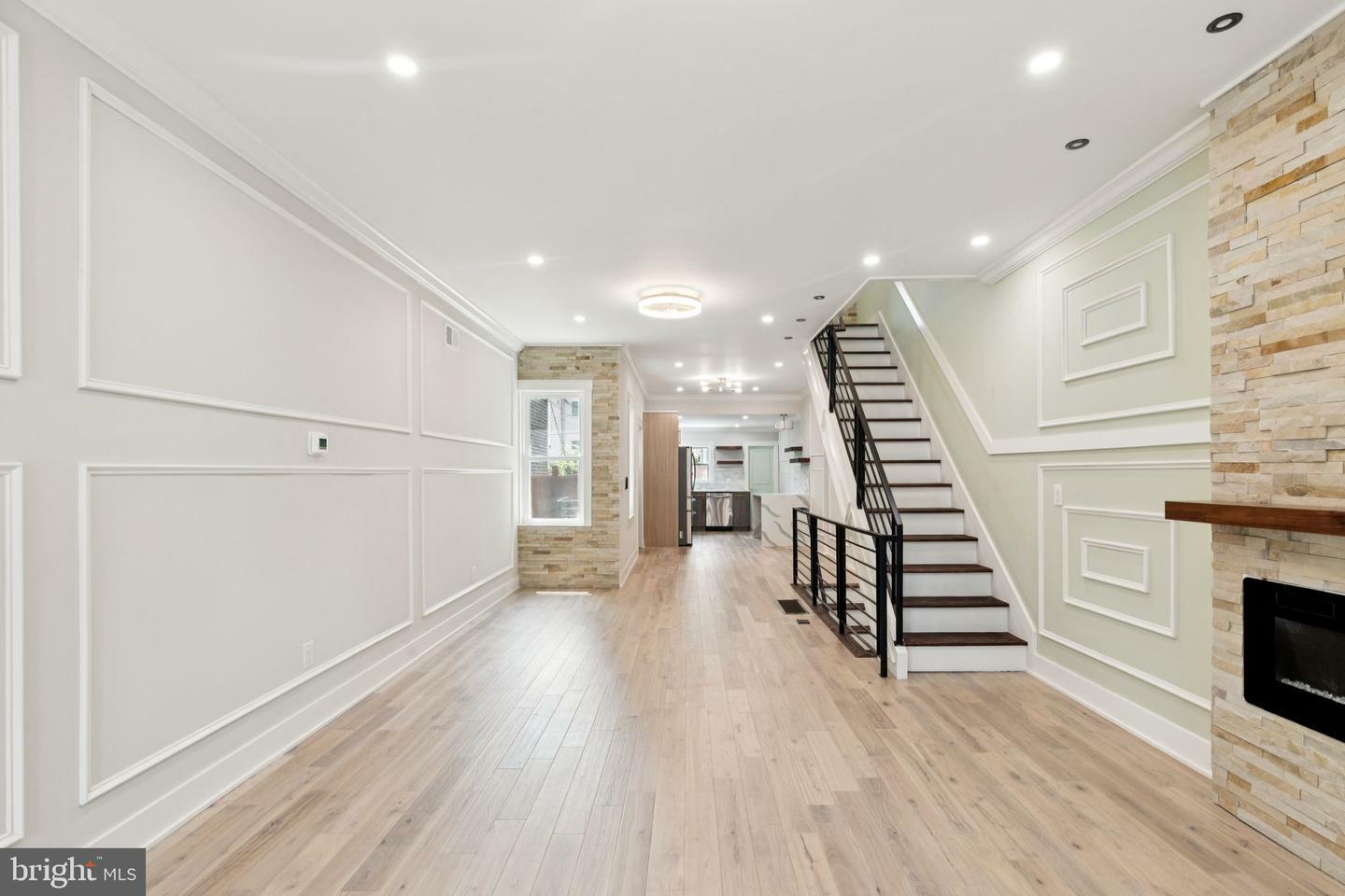 Property Photo: 2106 E Somerset Street PA 19134