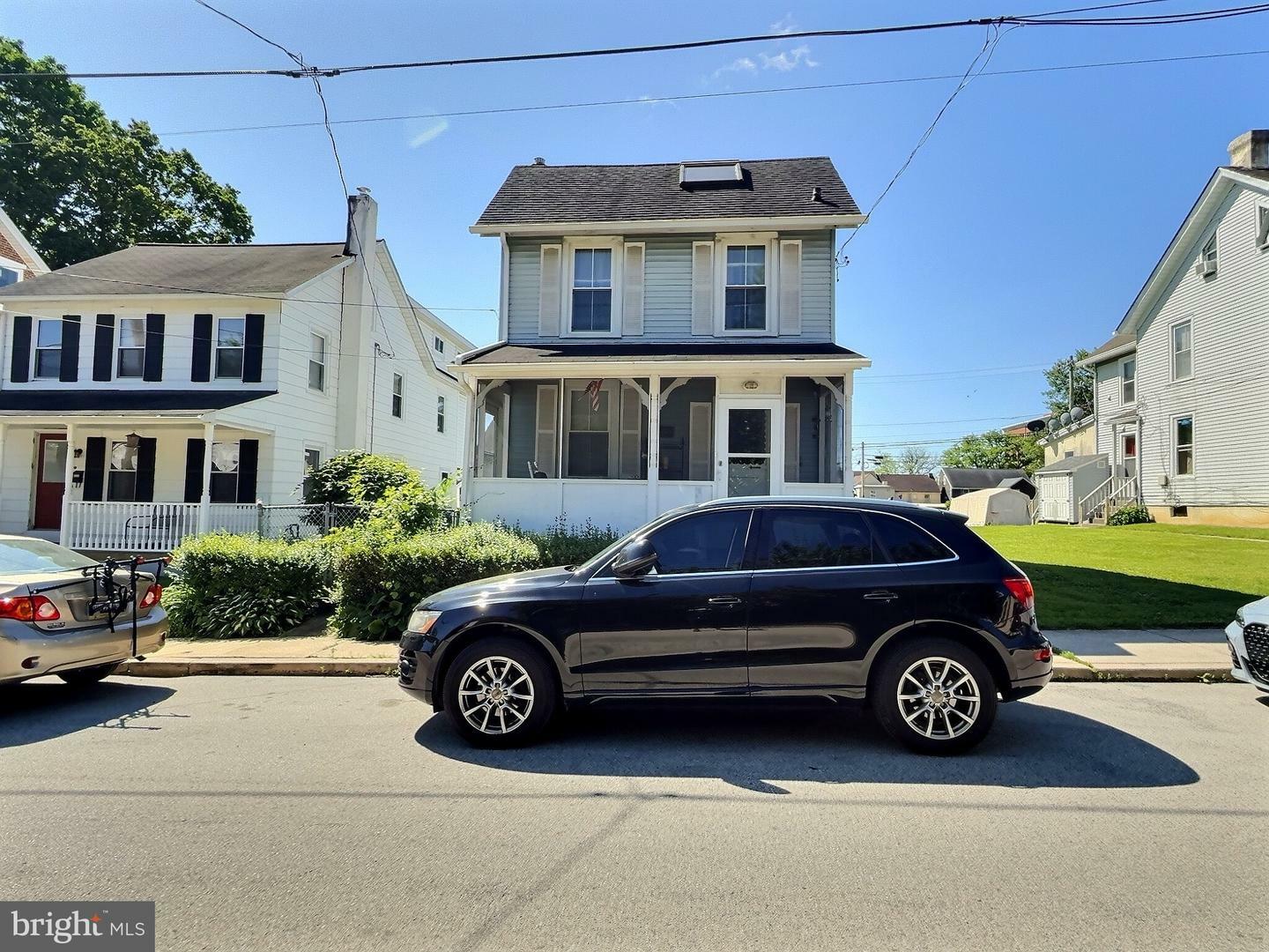 220 E Linden Street  Kennett Square PA 19348 photo