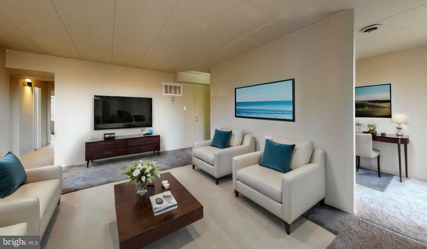 Property Photo:  2612 Fort Farnsworth Road 262  VA 22303 