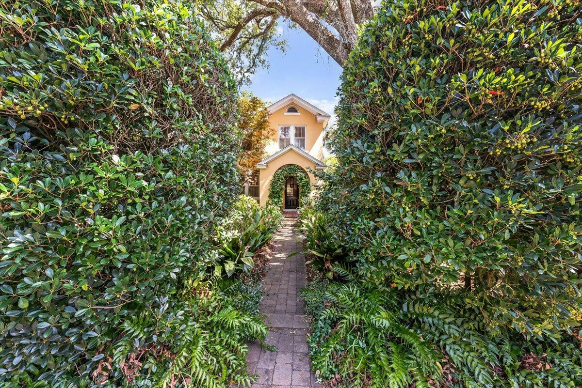 Property Photo:  2066 Wappoo Drive  SC 29412 