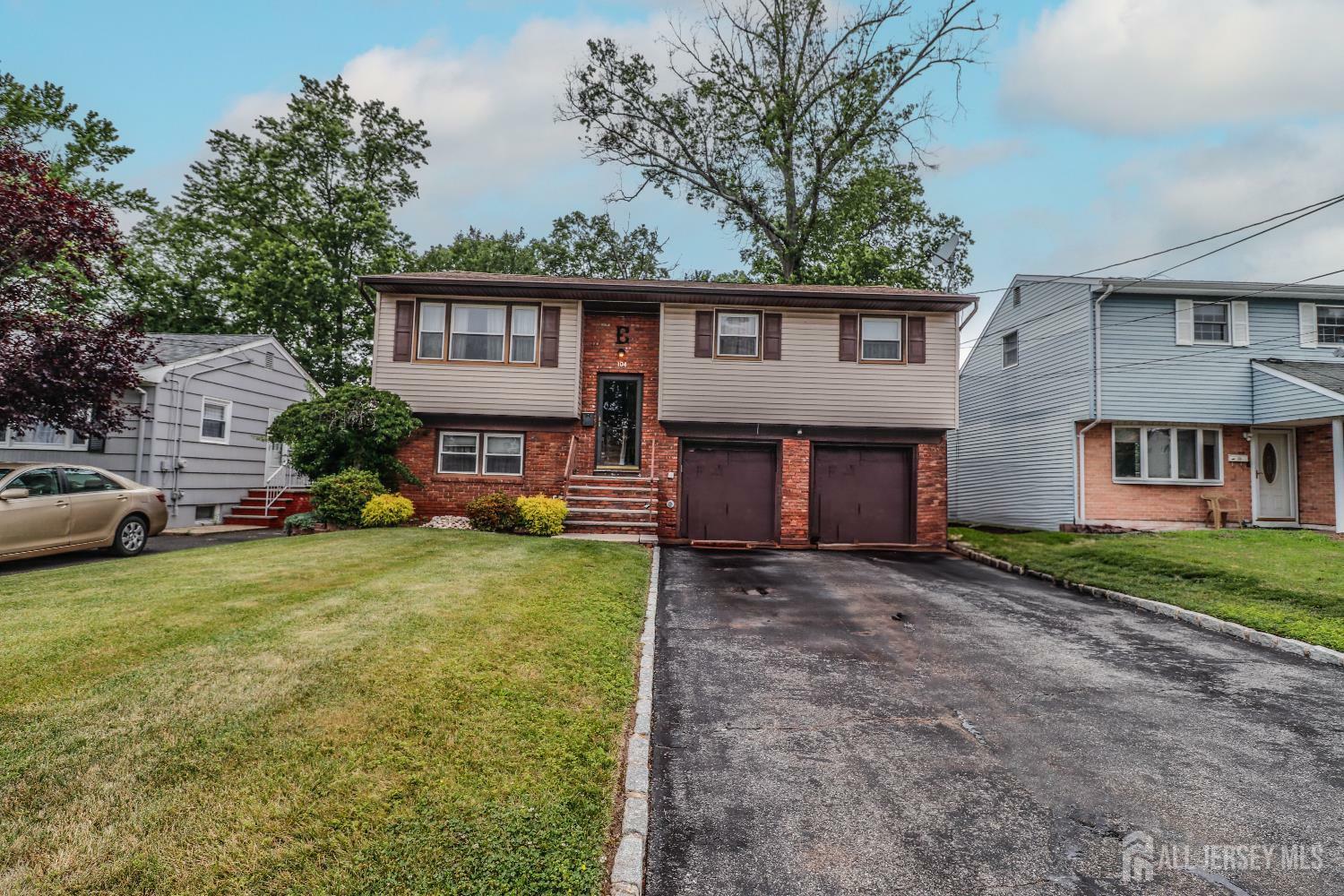 Property Photo:  104 Elizabeth Avenue  NJ 08830 