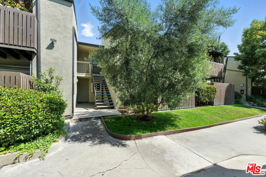 Property Photo: 4810 Hollow Corner Rd CA 90230