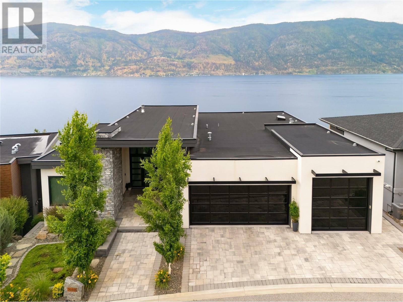 Photo de la propriété:  3610 Boxwood Road  BC V1V 3G2 