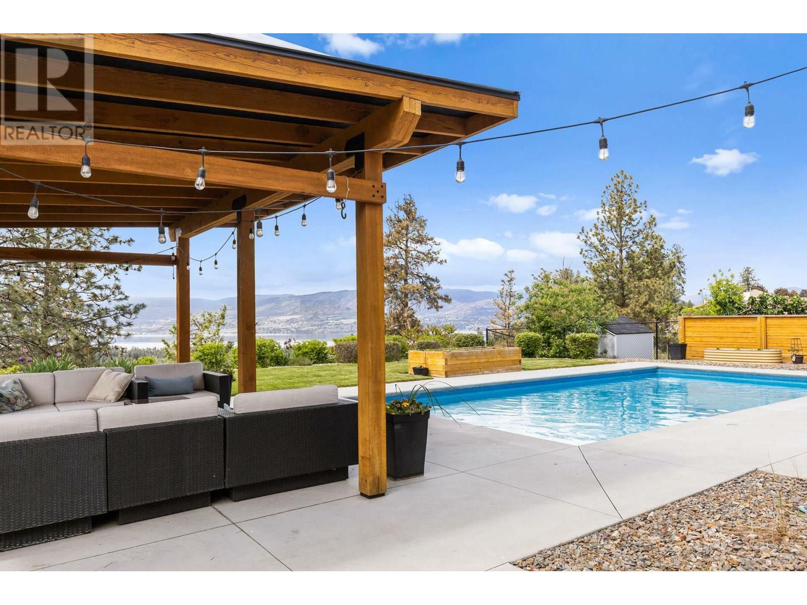 1476 Westridge Court  Kelowna BC V1W 3B5 photo