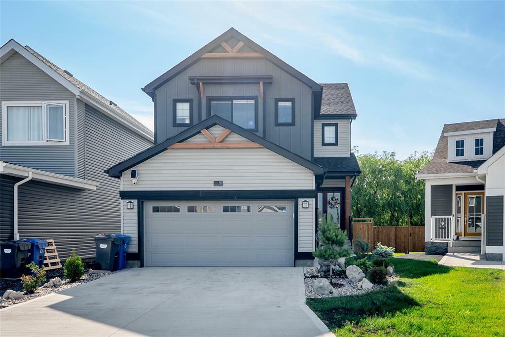 Property Photo: 91 Big Bluestem Road MB R2C 5S9