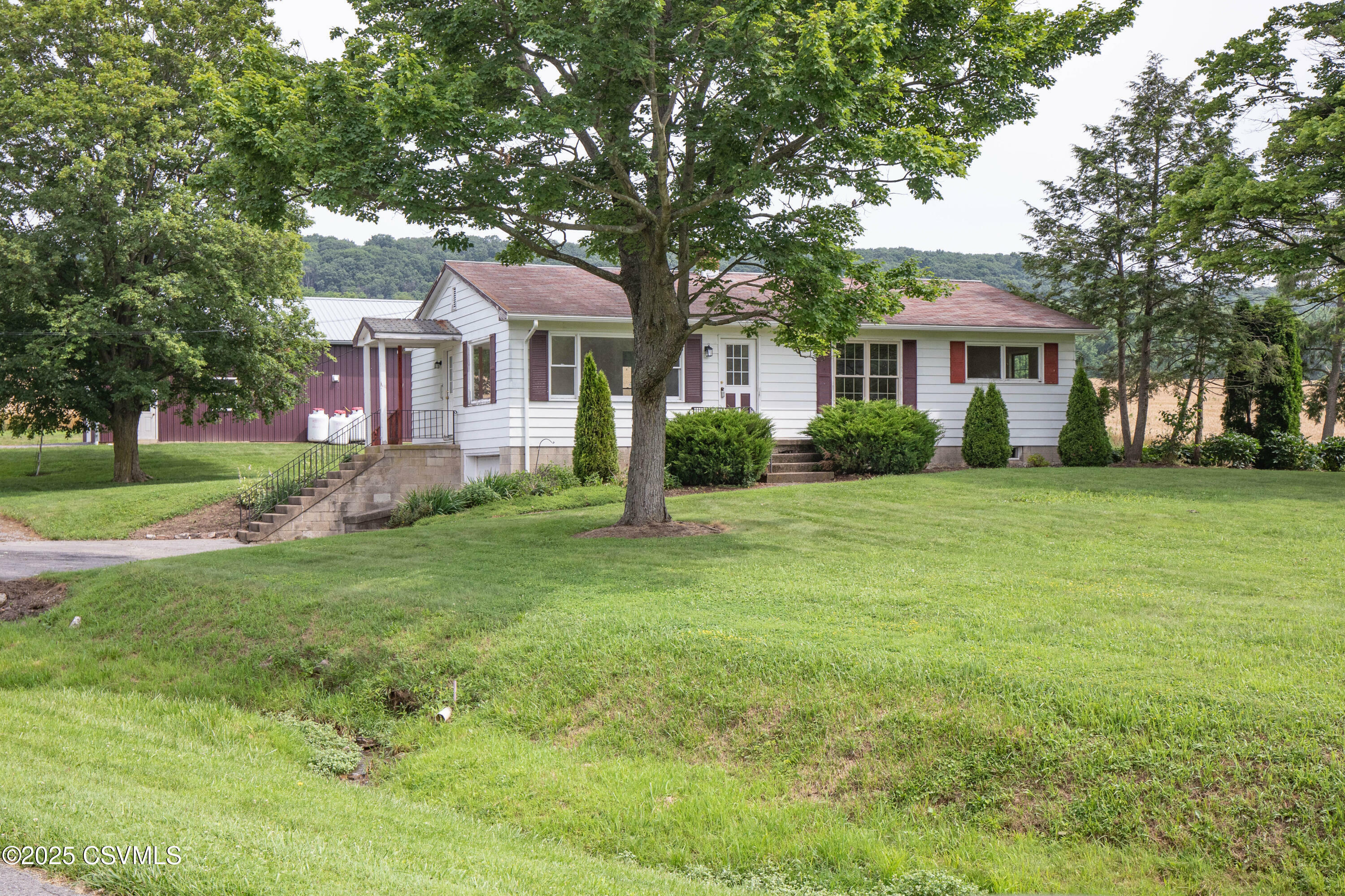 34 Faylor Lane  Winfield PA 17889 photo