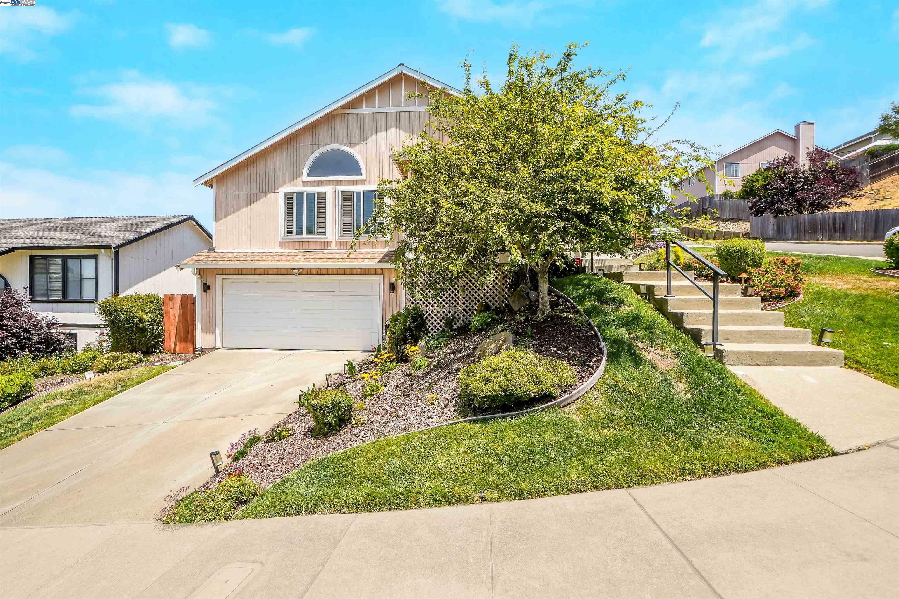 Property Photo:  23380 Lakeridge Avenue  CA 94541 