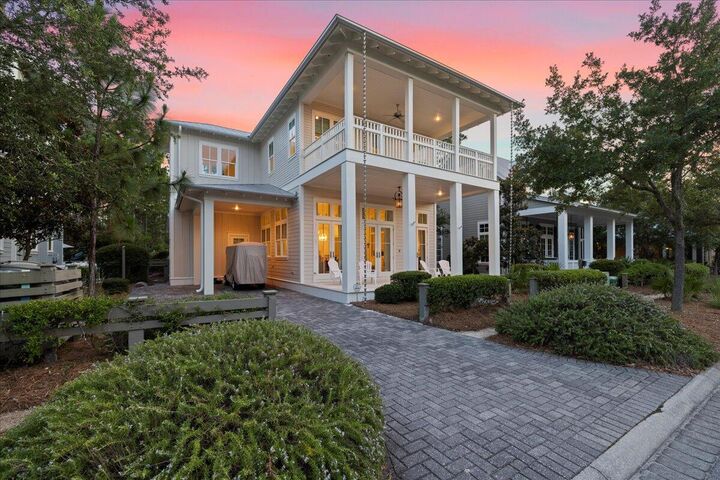 Property Photo: 172 E Royal Fern Way FL 32459