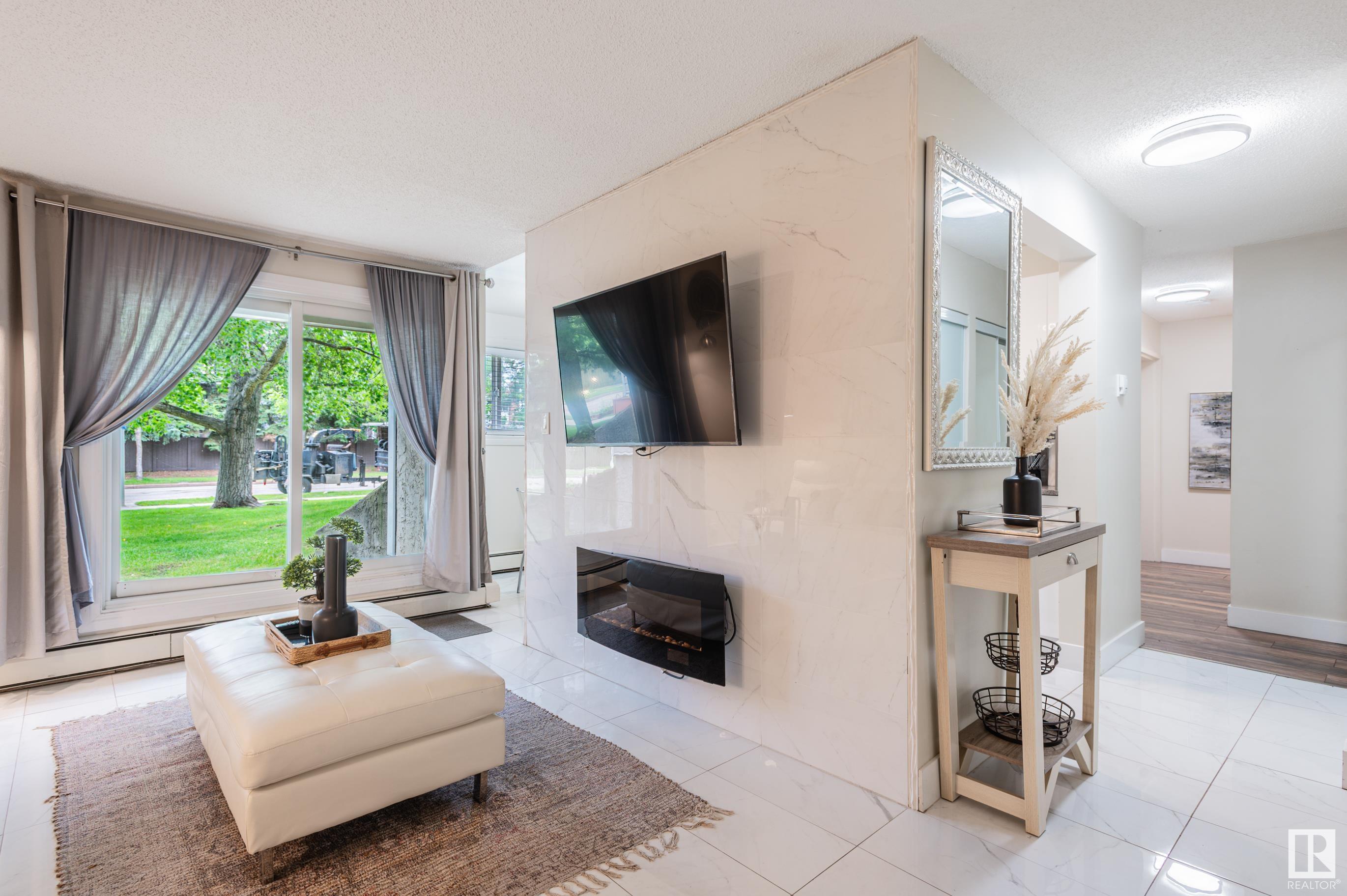 11255 31 Avenue NW 8  Edmonton AB T6J 3V6 photo