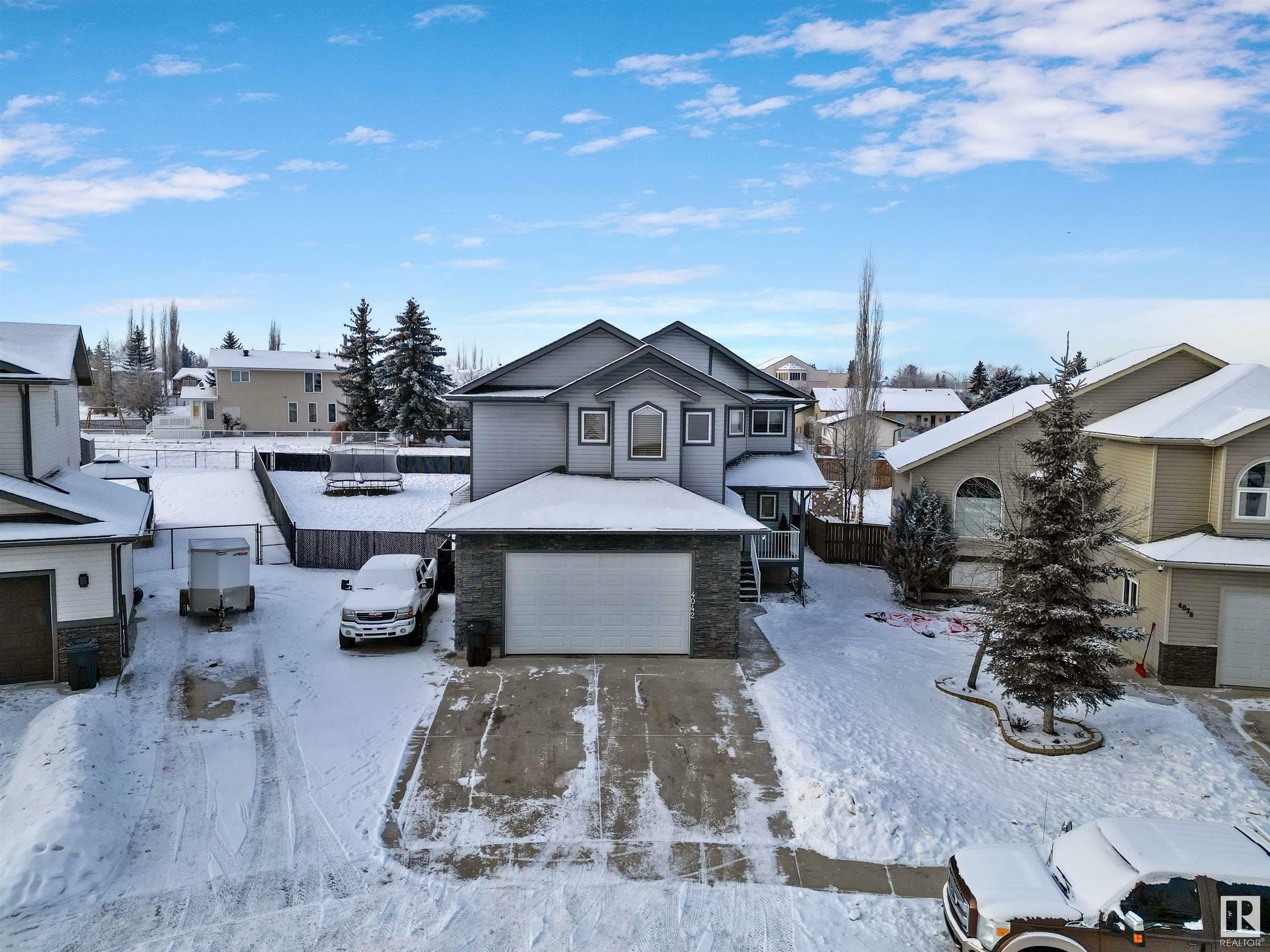 4042 47 Avenue  Drayton Valley AB T7A 0A2 photo