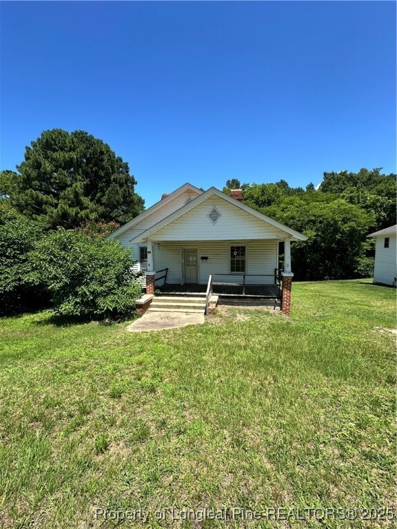 Property Photo: 410 W K Street NC 28339