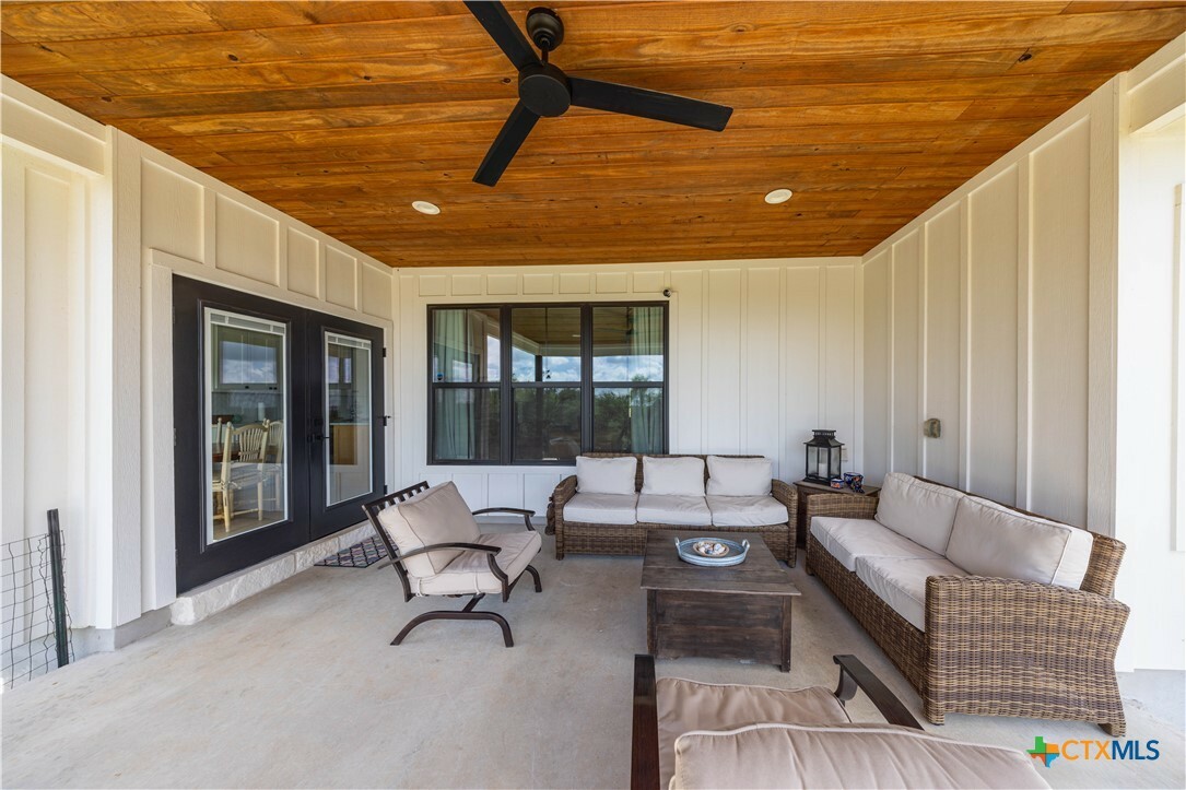Property Photo: 150 Panorama Drive TX 78676