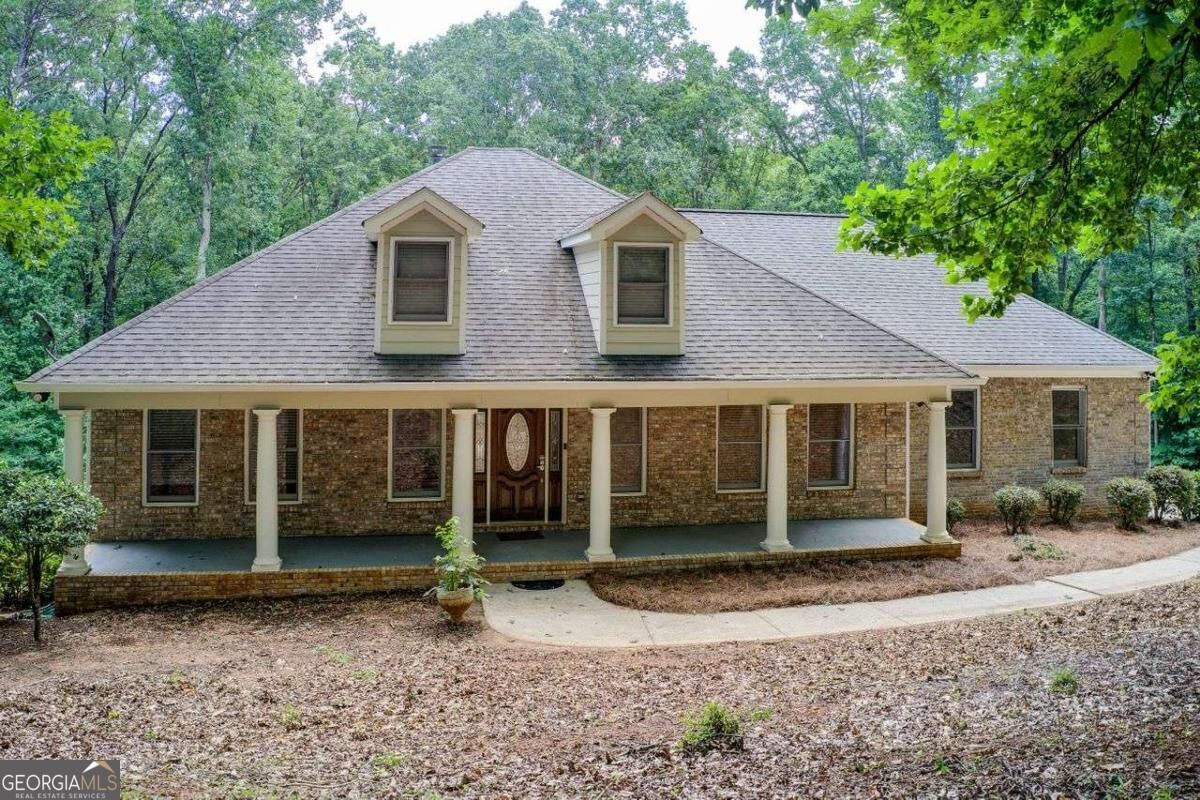 Property Photo: 155 Skyview Drive GA 30025