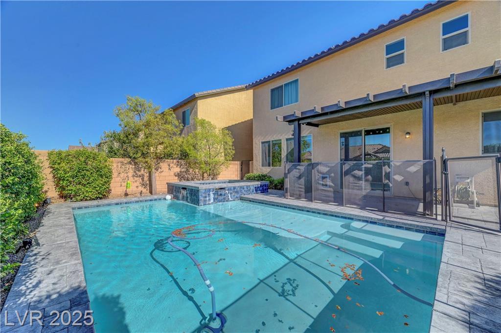 Property Photo: 9542 Ridgeglen Court NV 89148