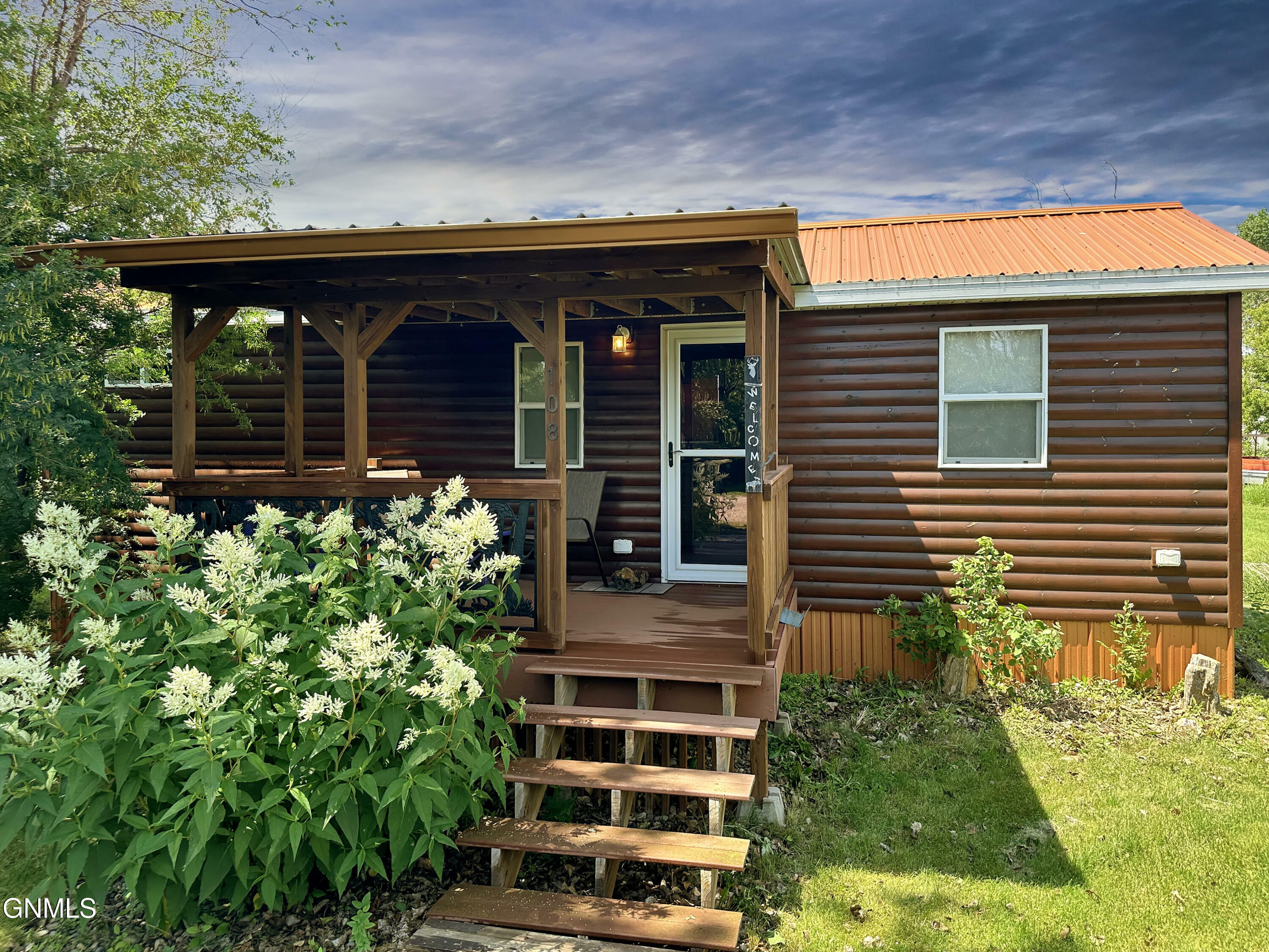 Property Photo:  108 West Street  ND 58620 
