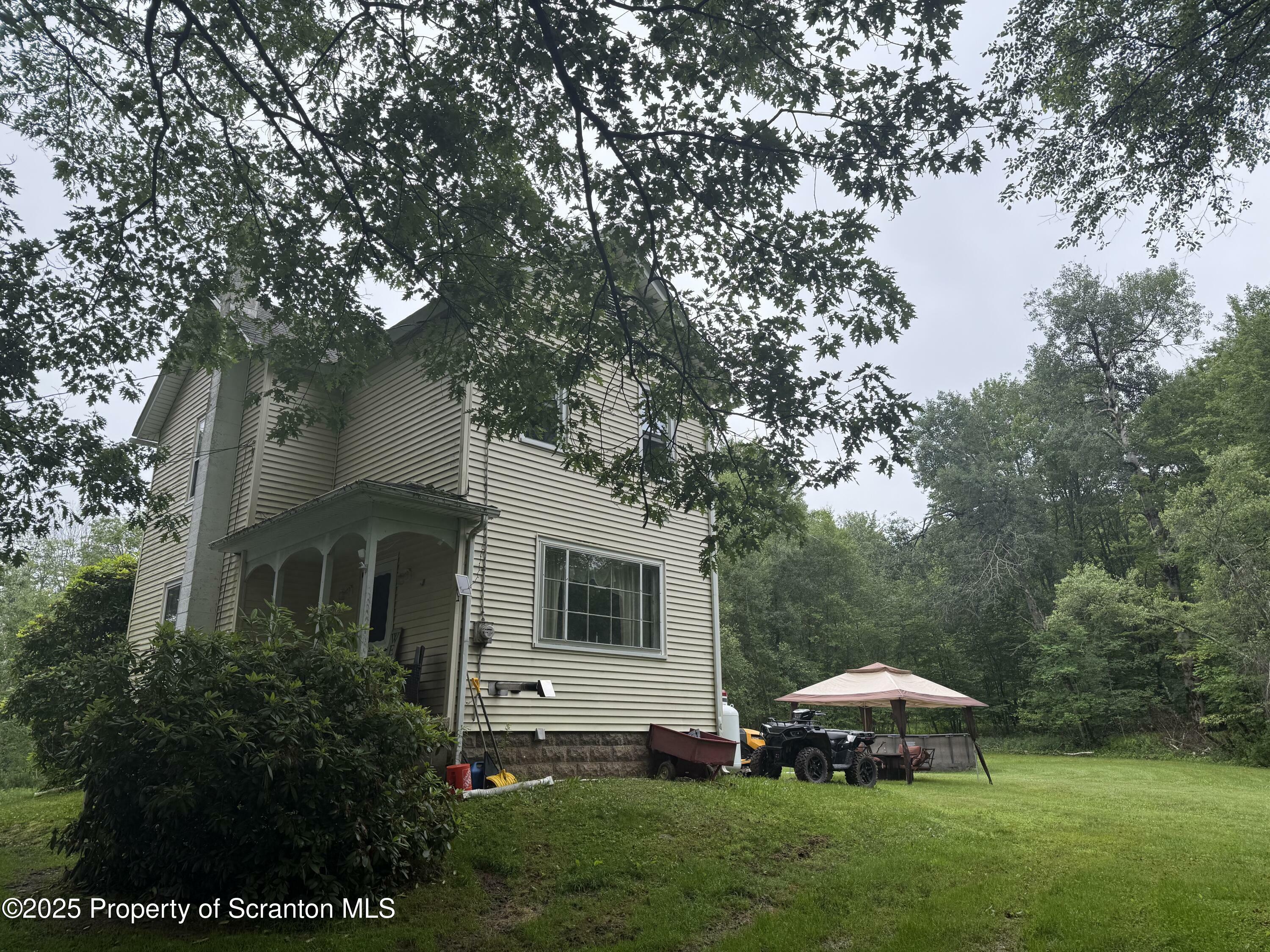 213 Homestead Drive  Roaring Brook Twp PA 18444 photo